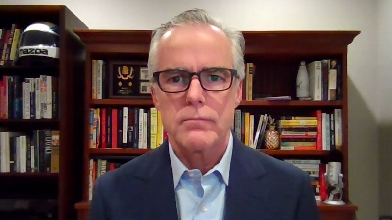 ‘Absolutely disgraceful’: Ex-FBI deputy director on DOJ questioning FBI employees who worked on Trump-related cases | CNN Politics