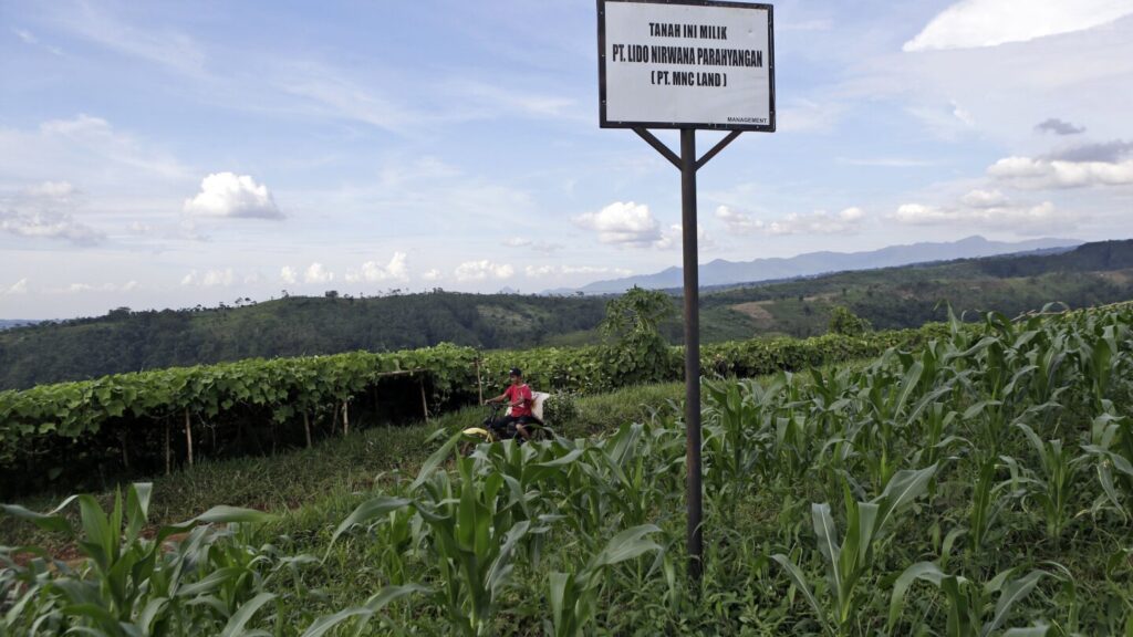 Indonesia orders the halting of tourism projects linked to Trump over environmental issues