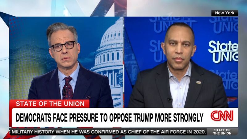 Tapper presses Jeffries on Dem opposition to Trump | CNN Politics