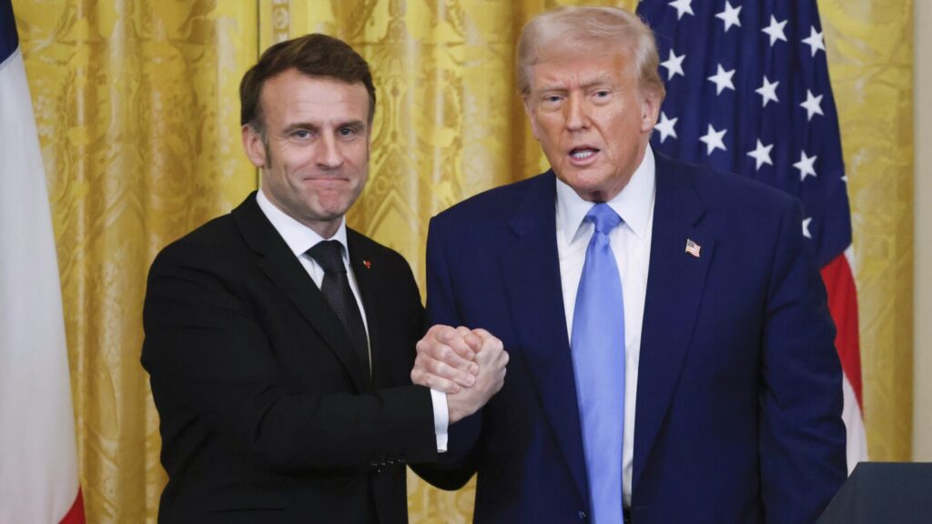 Trump expresses hope Russia’s war in Ukraine is nearing an endgame as he meets with France’s Macron | AP News