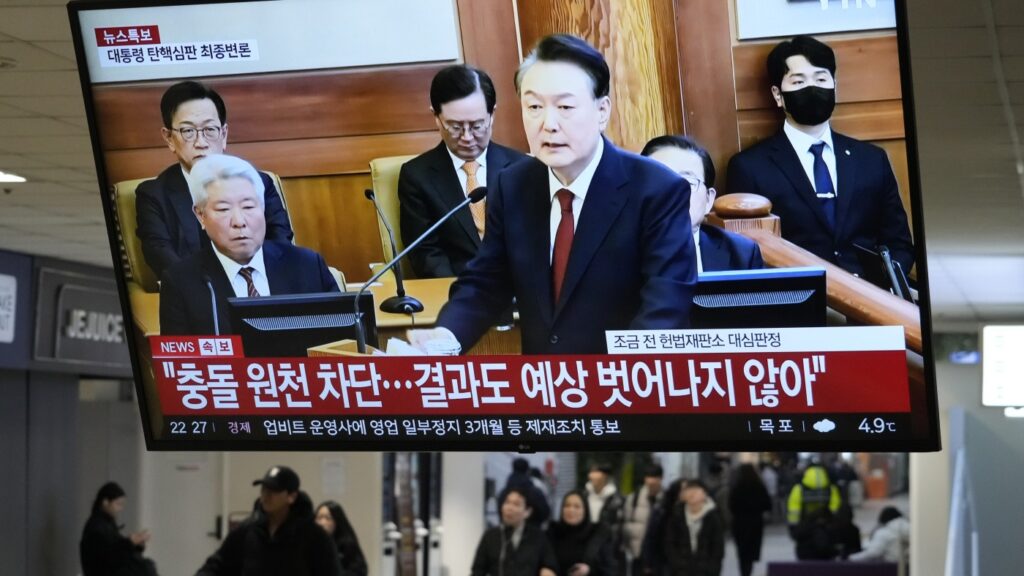 Court orders South Korean President Yoon released from jail