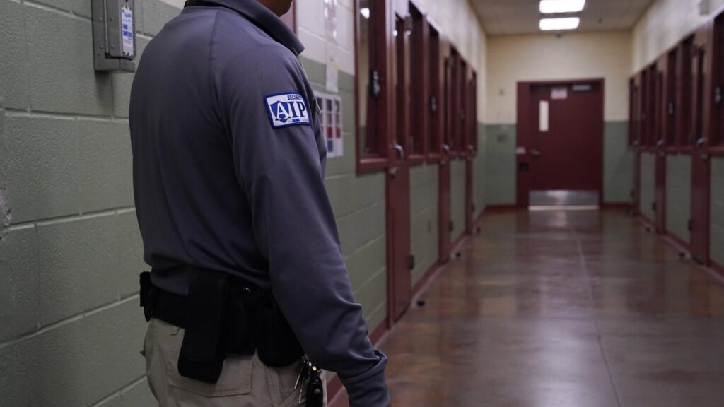 President Trump brings back practice of detaining families together