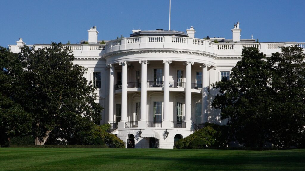 U.S. Secret Service says it shot a man near the White House after a confrontation