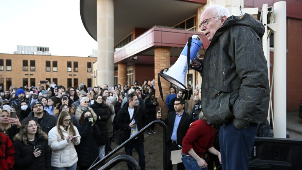 Drawing huge crowds, Bernie Sanders steps into leadership of the anti-Trump resistance