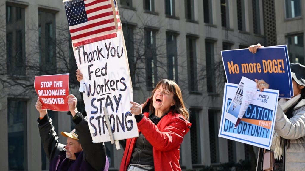 Thousands of fired federal workers must be offered reinstatement, a judge rules