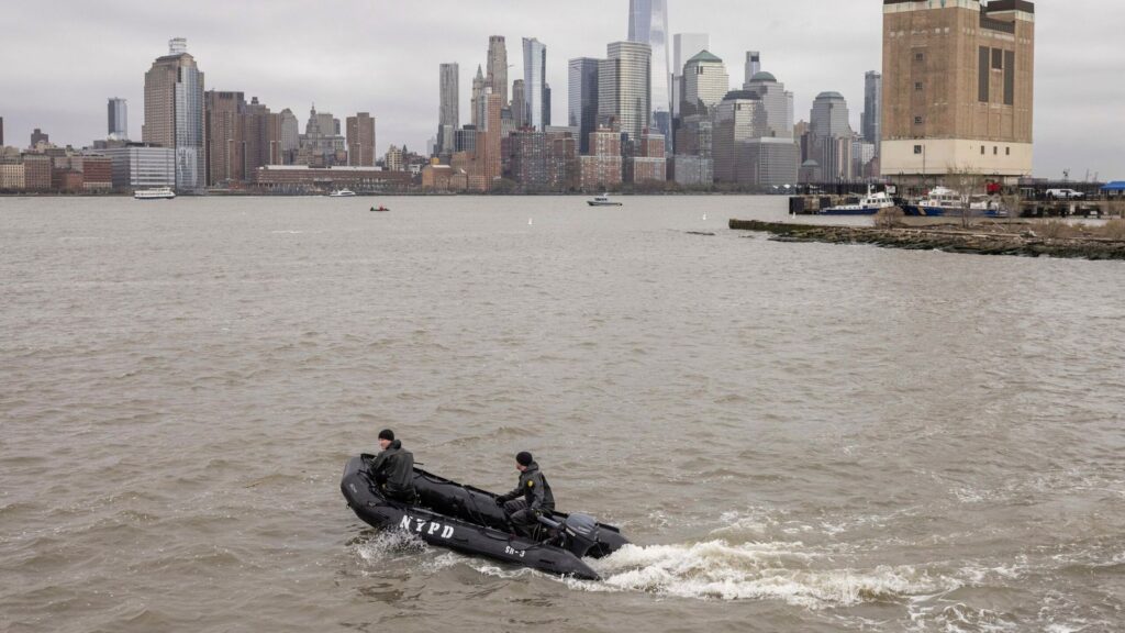 New York helicopter crash tour company to close immediately, says FAA