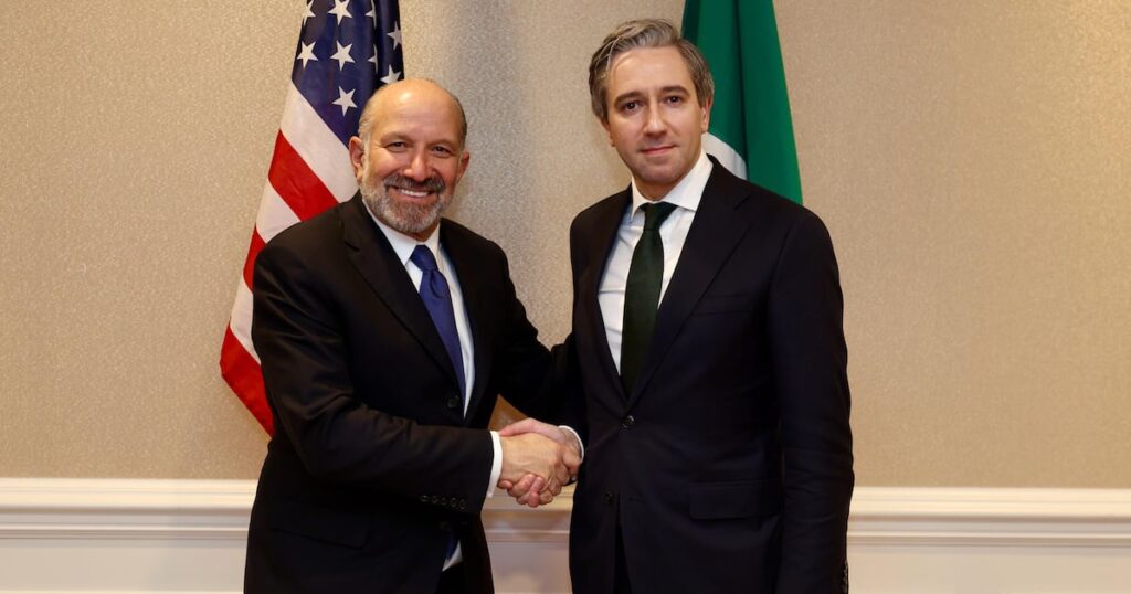 Briefings reveal EU faces choice between US and China