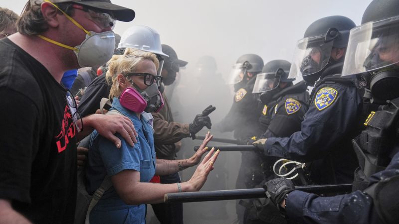 Analysis: Trump’s broad definition of ‘insurrection’ looms over Los Angeles | CNN Politics