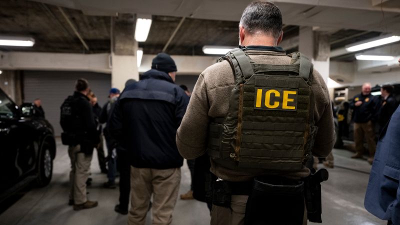 Trump orders ICE officers to expand deportation efforts in Democratic cities | CNN Politics