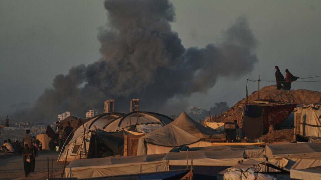 Gaza death toll mounts as Hamas is still considering its response to Trump’s peace proposal